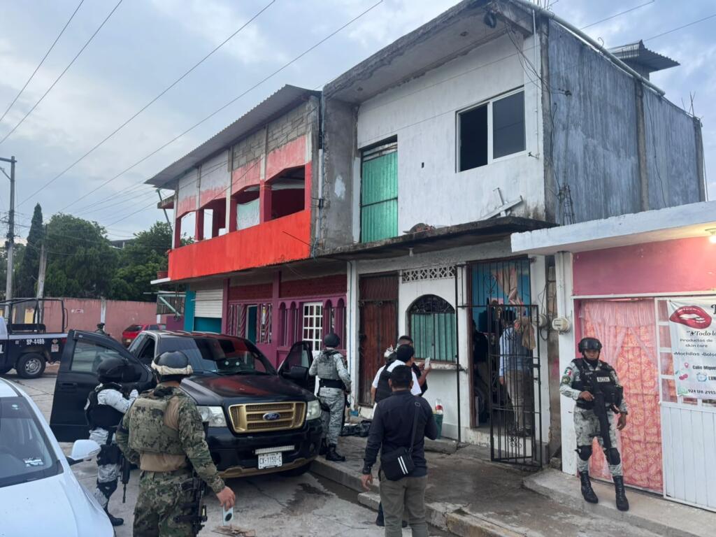 Cateos en Mina, Acayucan y Sayula dejan 10 personas detenidas en posesión de drogas
