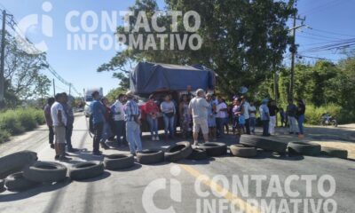 (+VIDEO) Mapachapa cierra carretera y exige liberación de mototaxis asegurados en operativo