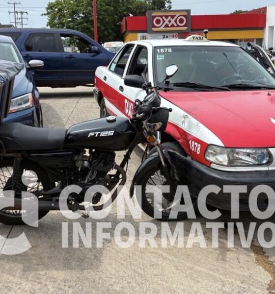 Motociclista resulta lesionado tras corte de circulación de taxi en Minatitlán