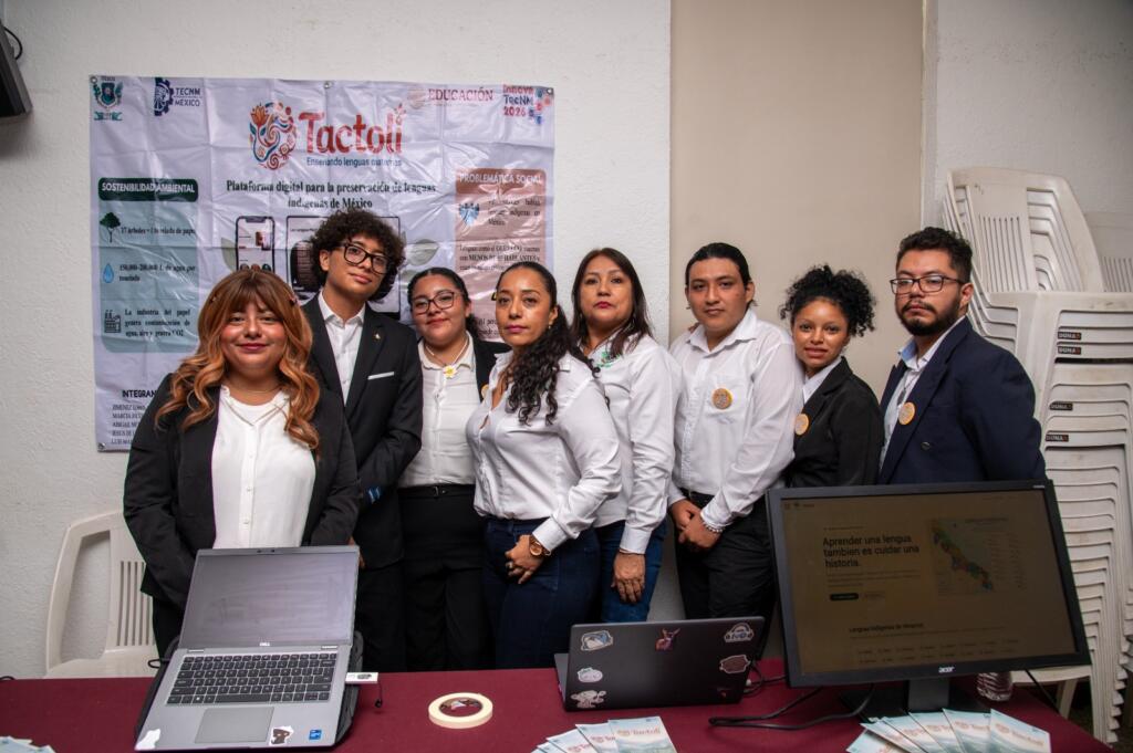 Promueve Gobierno de Coatzacoalcos preservación de las lenguas maternas mediante conferencia cultural