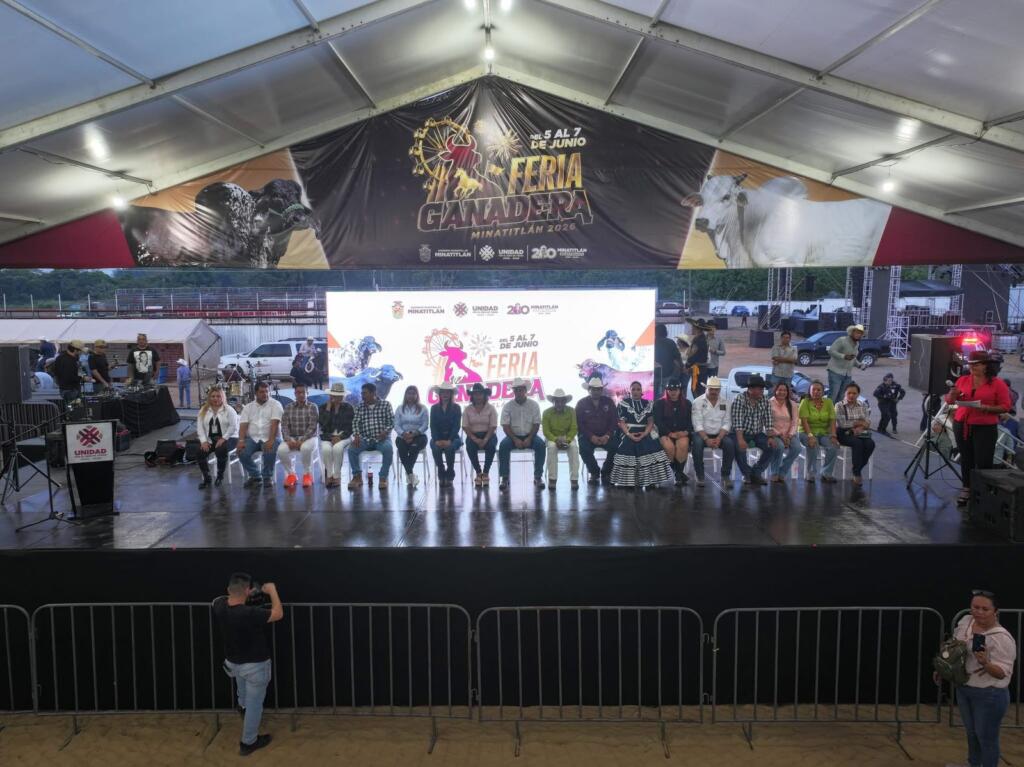 Inicia la Feria Ganadera Minatitlán 2026