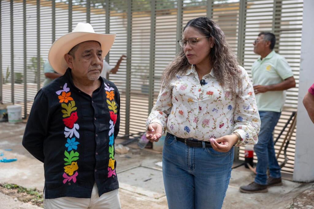 Gobierno Municipal da atención inmediata a fuga de drenaje en Ejido Tacoteno