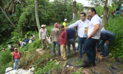“Hay que sacar adelante Coatzacoalcos”: Pedro Miguel recorre áreas afectadas por la tormenta en Coatzacoalcos