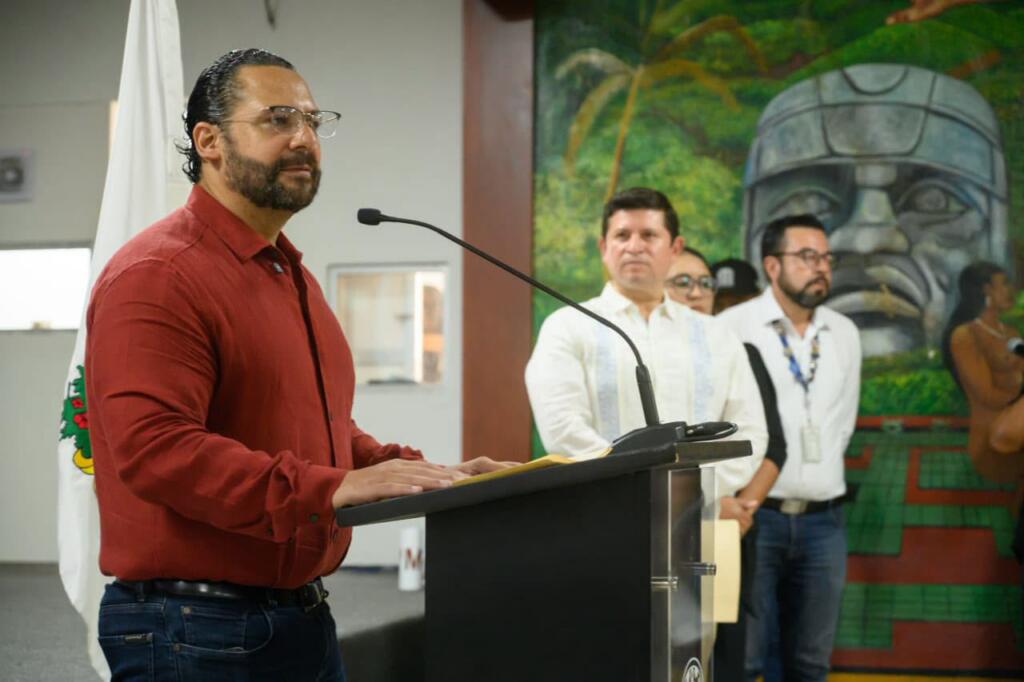 Avanza Ayuntamiento en la regularización de predios y escuelas en Coatzacoalcos