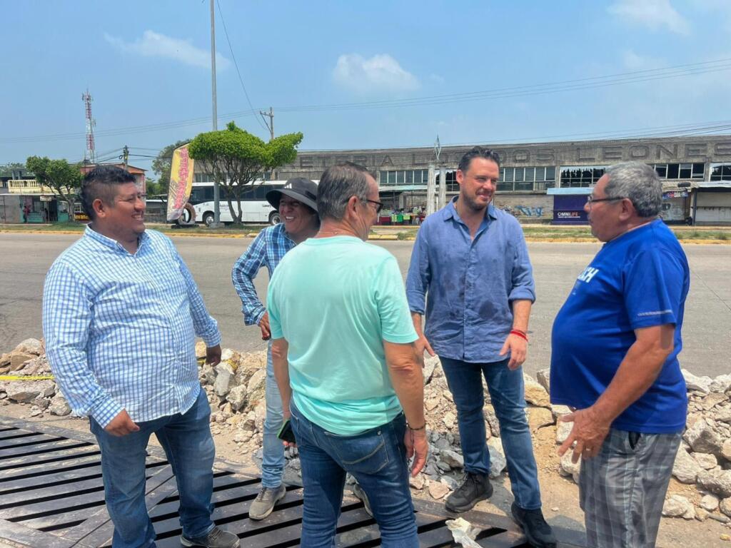 Obra pública y atención ciudadana avanzan de la mano en Cosoleacaque