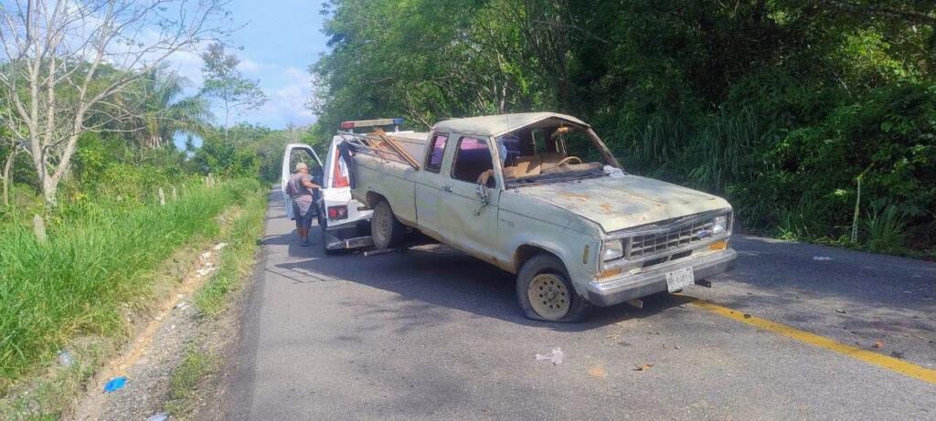 Muere comerciante de mojarras de Uxpanapa tras accidente en Playa Vicente