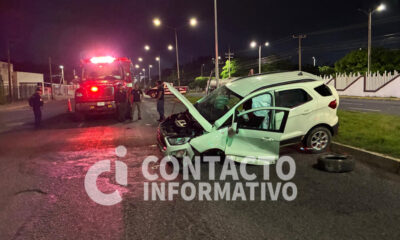(+VIDEO)  Exceso de velocidad habría provocado fuerte accidente en el Bulevar Instituto Tecnológico