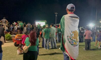 Abandonan con tristeza el Hemiciclo a los Niños Héroes tras eliminación de México