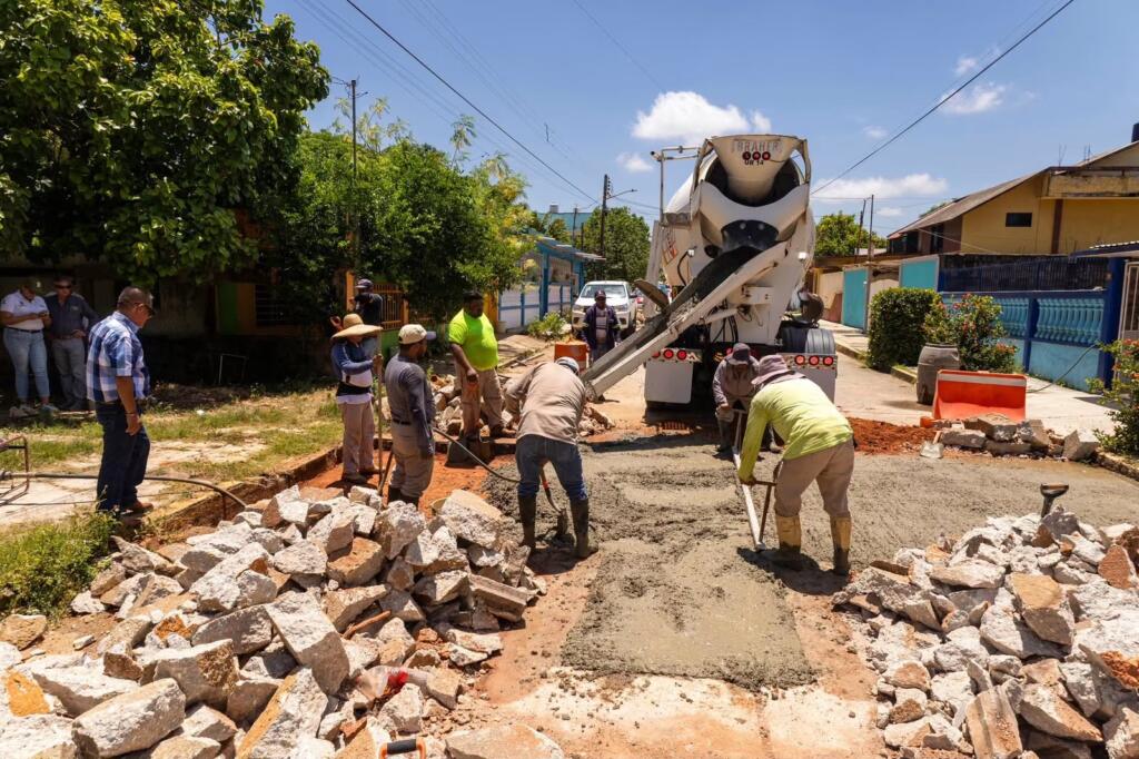 Gobierno de la Unidad rehabilita vialidad en la colonia Insurgentes Norte