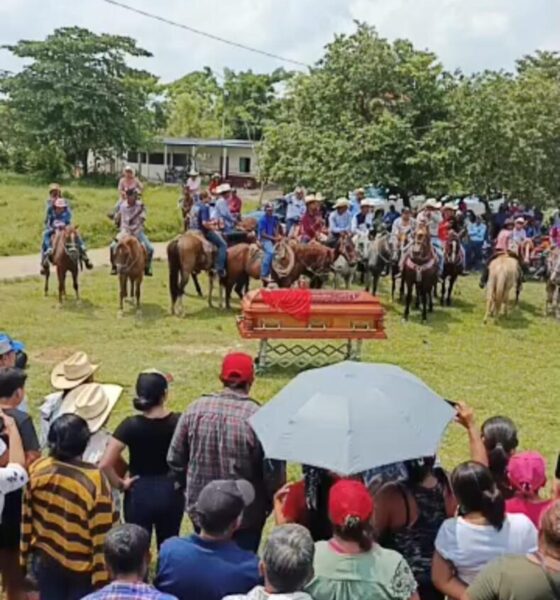 Entre lágrimas despiden a Arturo; allegados piden captura del presunto homicida