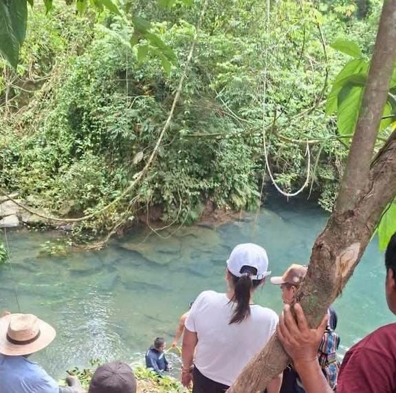 Esperanza en Uxpanapa: buzos especializados buscarán recuperar a pescador desaparecido en un ojo de agua