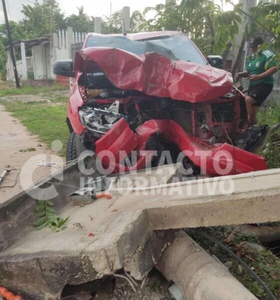 Camioneta derriba instalaciones eléctricas y deja sin luz a varias familias en El Naranjito