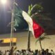 Cientos celebran en el malecón de Coatzacoalcos el triunfo de México en el Mundial