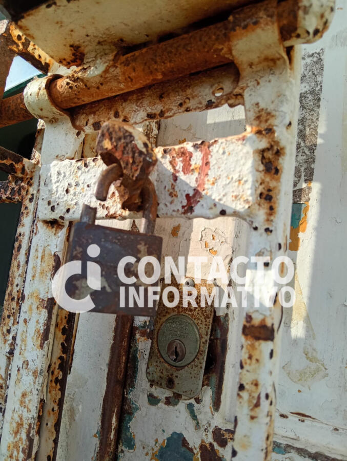 Vacían escuela en Minatitlán; ladrones arrasan con herramientas y cableado eléctrico