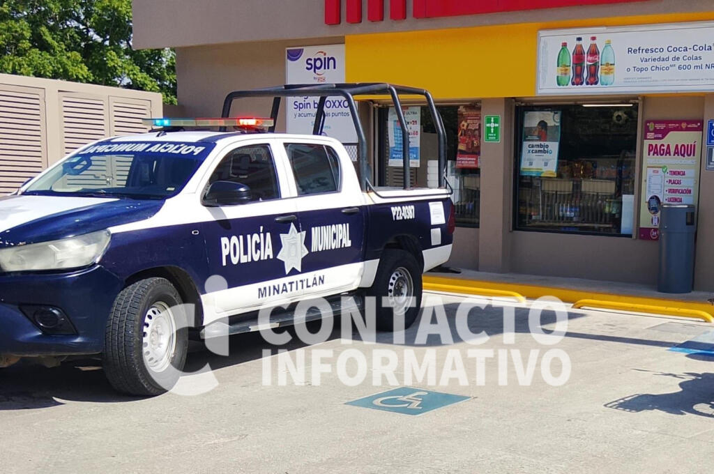 Asaltan tienda de conveniencia en la colonia Nueva Mina; ladrón escapó en motocicleta