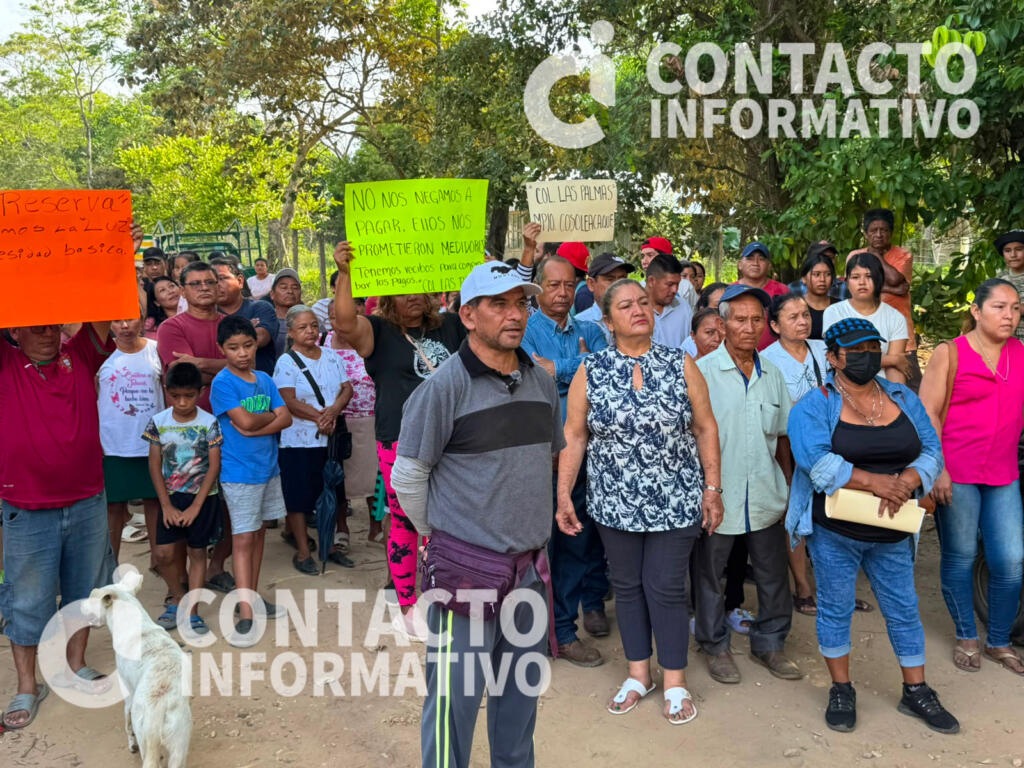 (+VIDEO) Más de 600 familias vigilan transformadores ante presunto intento de CFE por retirarlos en Cosoleacaque; esto sabemos