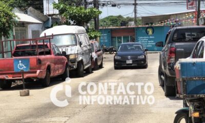 (+VIDEO) Familias piden ayuda urgente; «autos maceta» afectan a más de 50 hogares en la Insurgentes Norte
