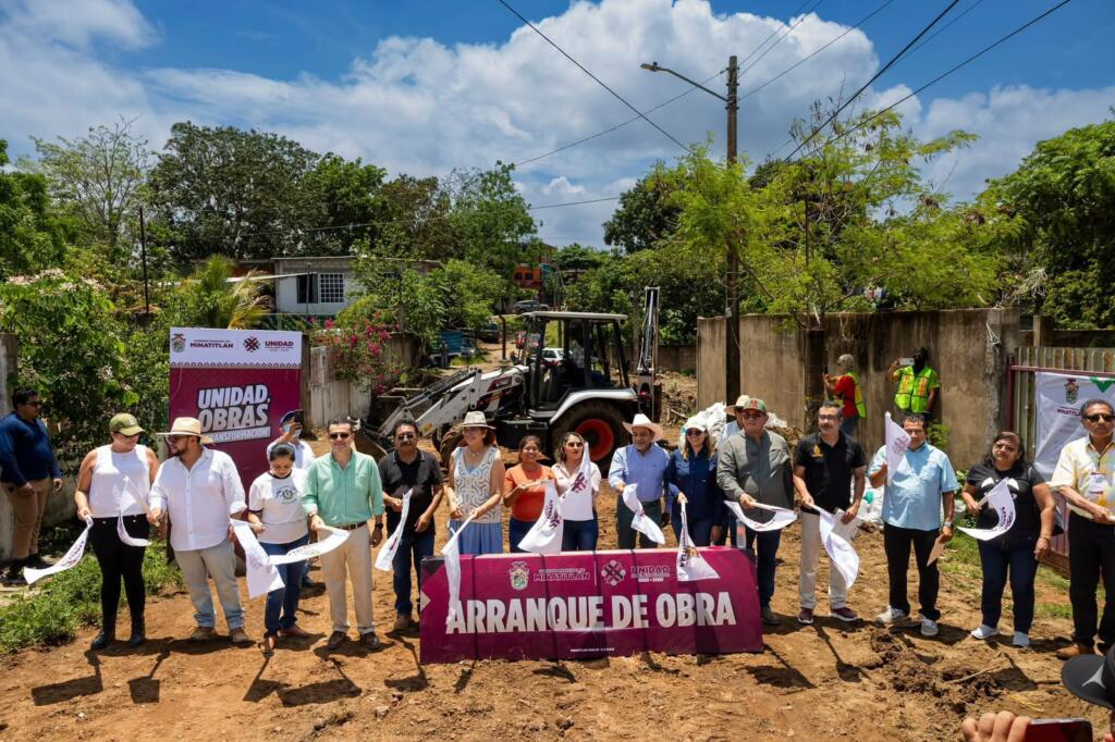 Guillermo Reyes Espronceda inicia obra de puente en la Benito Juárez