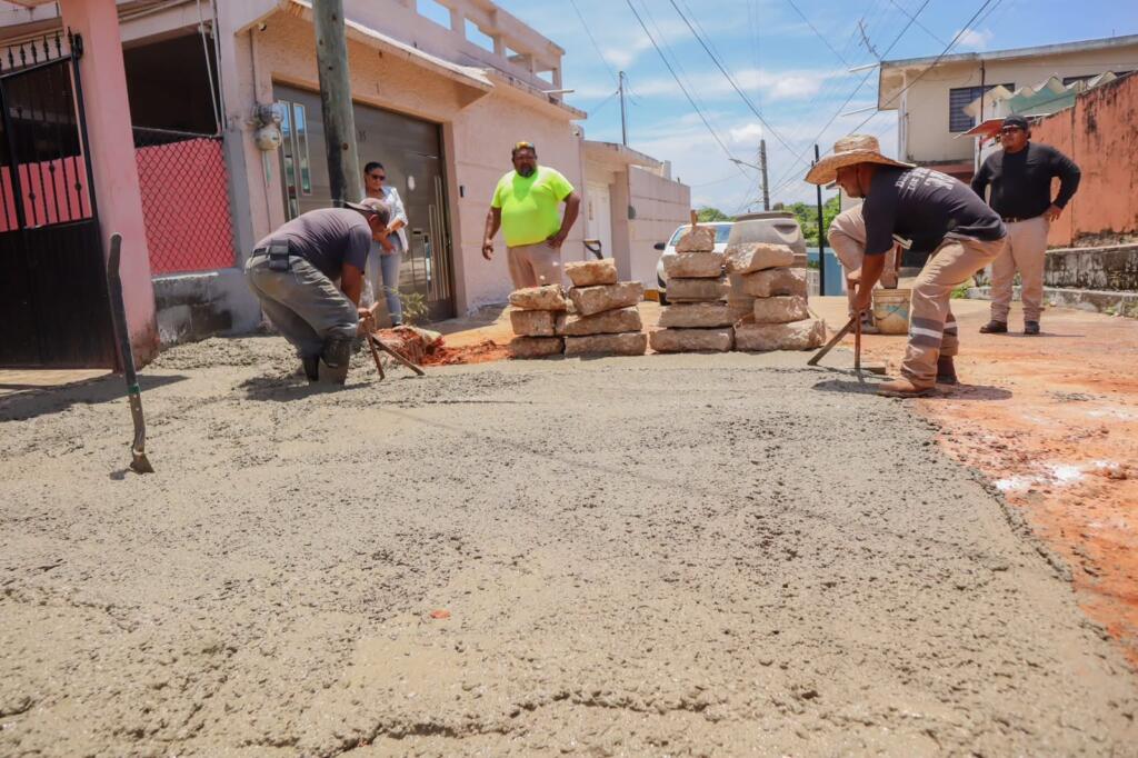 Avanza la reposición de pavimento en la colonia Obrera tras trabajos en redes hidráulicas