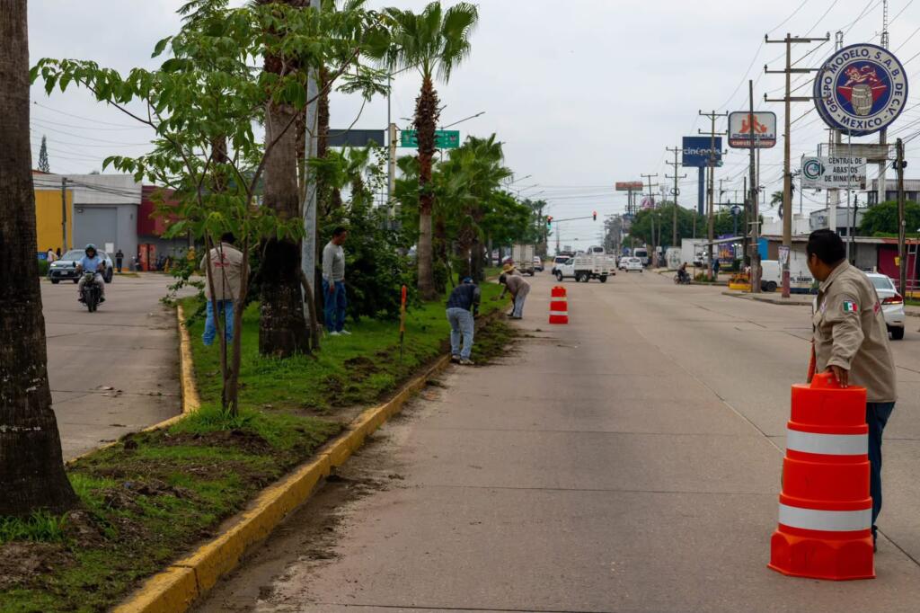 Avanza Gobierno de Minatitlán en la mejora vial