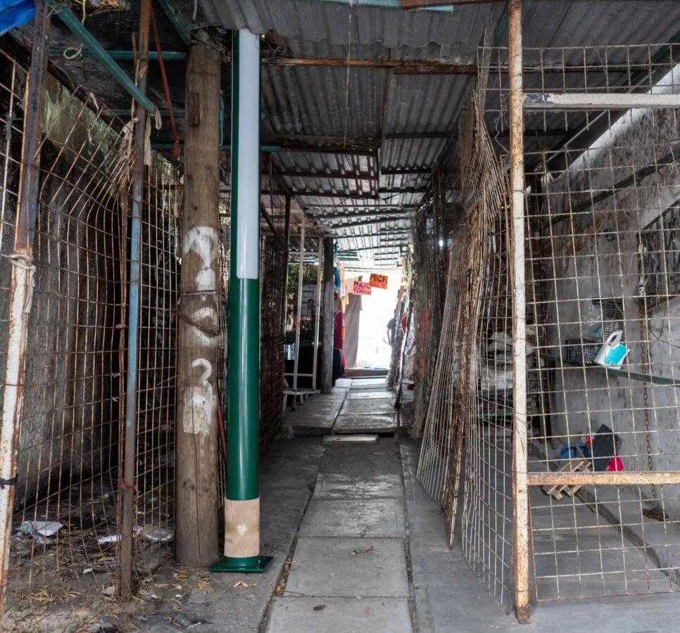 Gobierno de Minatitlán instala nuevas luminarias en la zona centro