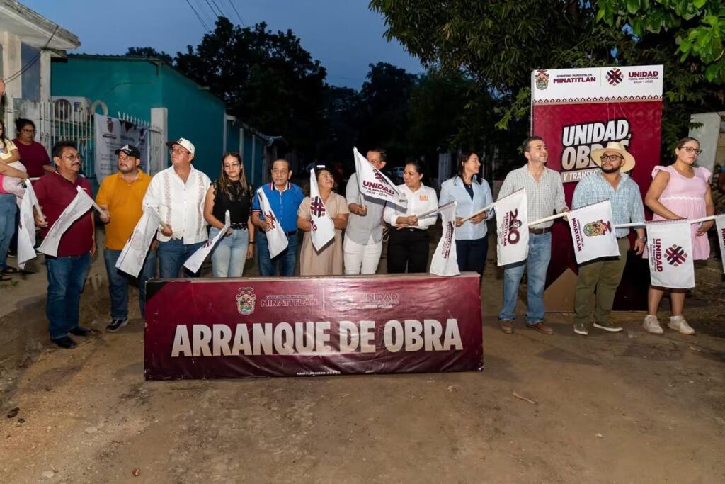 Gobierno de la Unidad acerca servicios básicos a la colonia Guayacanal