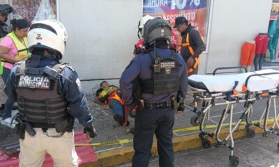 Cae de cinco metros de altura un trabajador que daba mantenimiento a negocio de telas en Coatzacoalcos