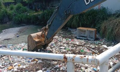 Sacan más de 6 toneladas de basura del arroyo Acotope en Minatitlán; llaman a evitar tirar desechos