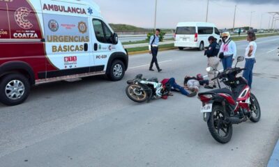 Automovilista embiste en el malecón a dos damas en motocicleta y escapa