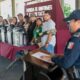 Guillermo Reyes Espronceda dignifica la labor policial con entrega de uniformes
