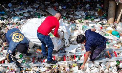 Atienden taponamiento de basura en el arroyo Acotope
