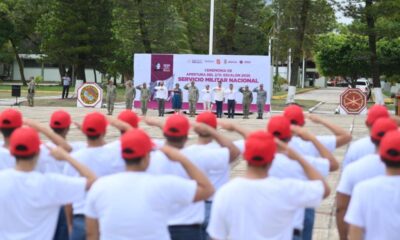 Asiste Pedro Miguel Rosaldo al inicio del Segundo Escalón del Servicio Militar Nacional de 300 jóvenes Clase 2007