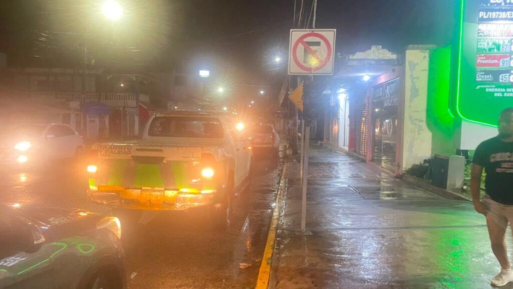 Restablecen servicio de semáforos afectados por tormentas eléctricas