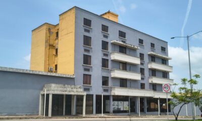 Saquean el abandonado Hotel Regency Canales y comienzan a desmantelarlo