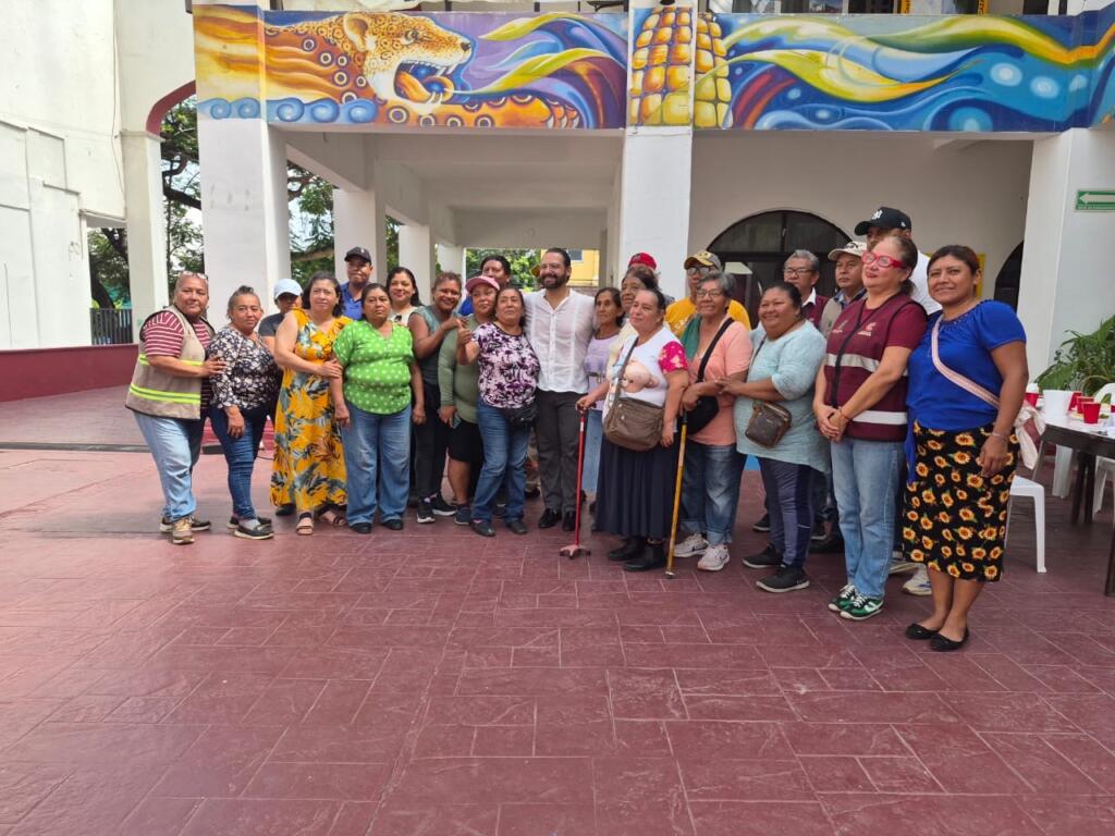 Pedro Miguel Rosaldo reconoce a 120 trabajadores de Limpia Pública y anuncia aumento salarial