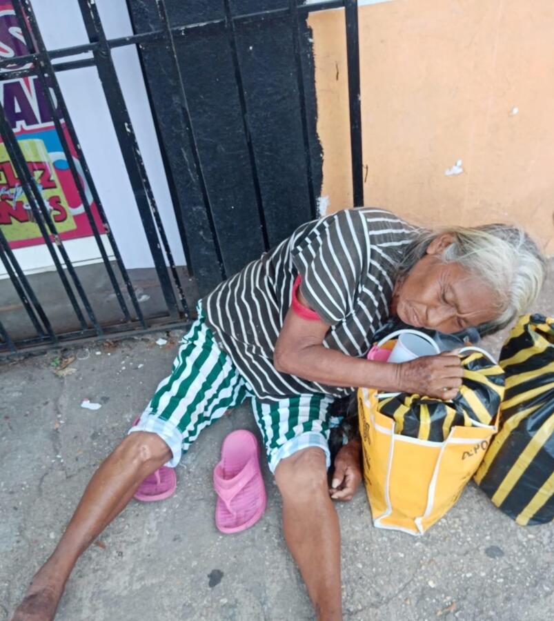 Atropellan a “la señora del pato” ena Insurgentes Norte; conductor huye