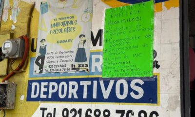 Madres de familia piden a sus hijos responder con buenas calificaciones al esfuerzo por comprar uniformes