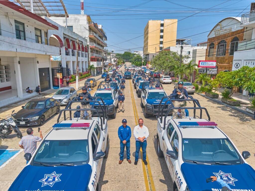 Policía de Coatzacoalcos tendrá sueldo base de más de 19 mil pesos mensuales