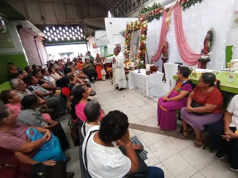 La Virgen de Guadalupe recorre Minatitlán y lleva un mensaje de fe a mercados y hospitales