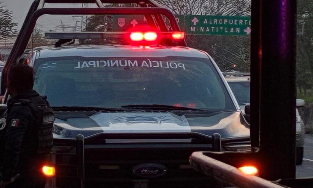 Pasajero muere dentro de autobús en plena autopista Acayucan-Minatitlán