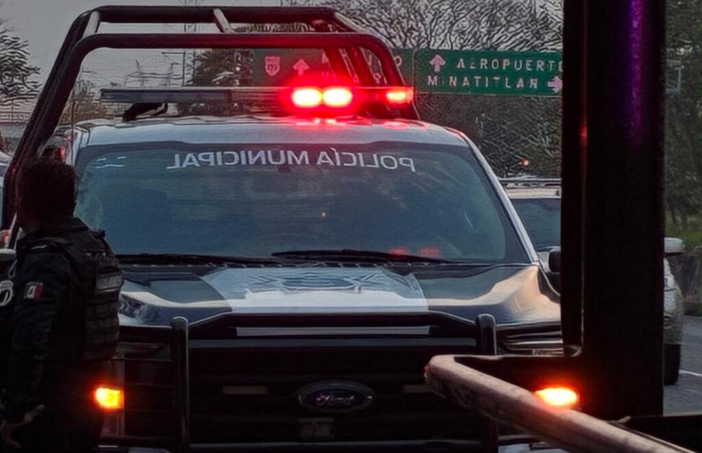 Pasajero muere dentro de autobús en plena autopista Acayucan-Minatitlán