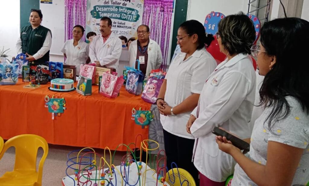 24 años impulsando el desarrollo infantil; clausuran nueva generación en el Centro de Salud de Minatitlán
