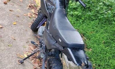 Dejan abandonada una Italika tras no poder arrancarla en La Colmena
