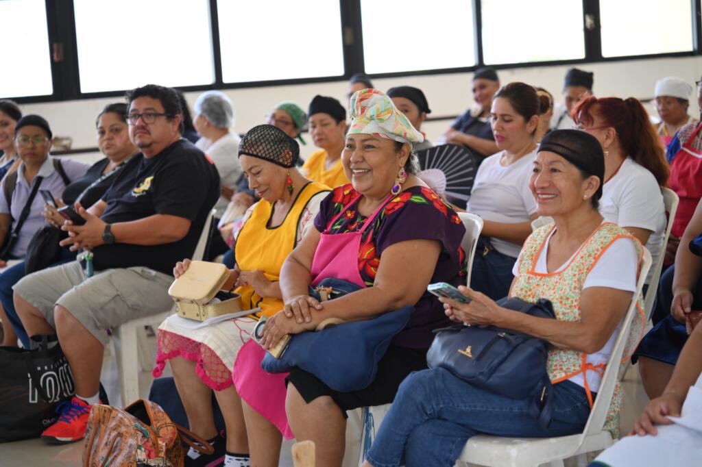 Talleres de alimentos saludables impulsan capacitación, salud y emprendimiento en Coatzacoalcos