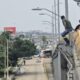 Ciudadanos y policías evitan que joven se lanzara de distribuidor vial en Coatzacoalcos
