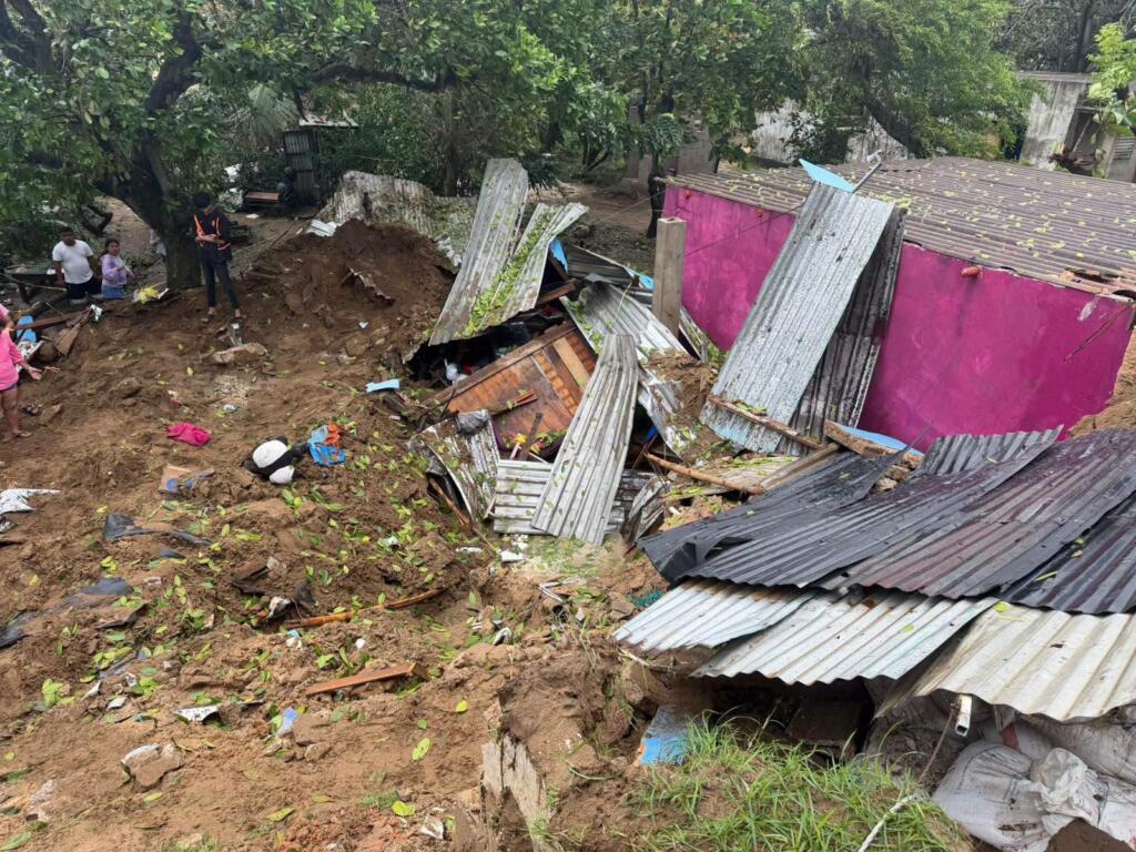 Identifican a las cuatro mujeres que murieron tras derrumbe de barda en Villa Allende
