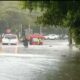 Inundaciones obligan a familias de Nanchital a abandonar sus viviendas por lluvias del frente frío 2