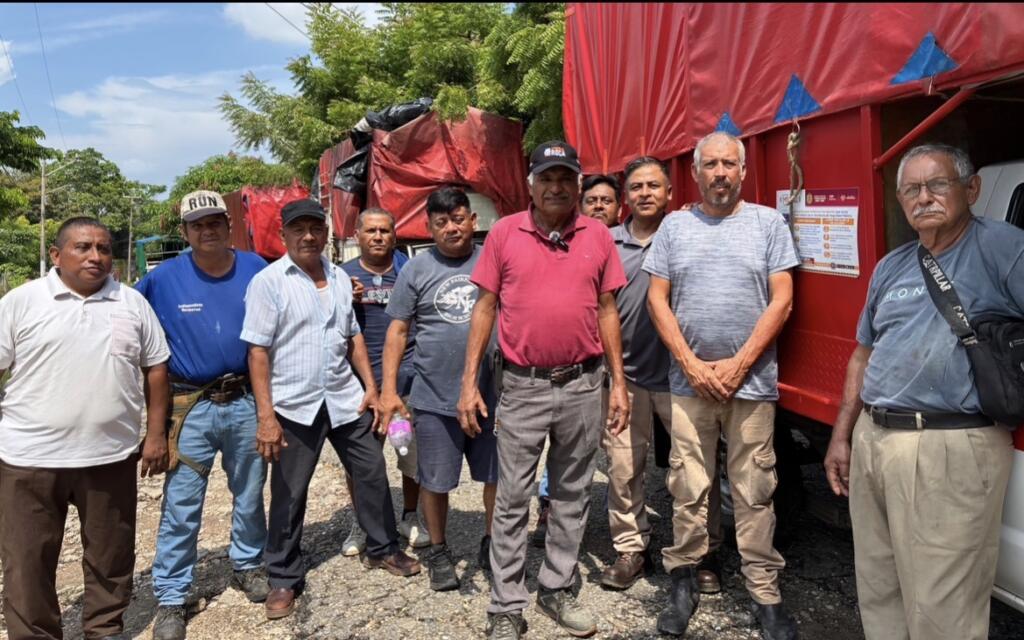(+VIDEO) Transportistas de Minatitlán temen multas de hasta 20 mil pesos por trámite estancado en la oficina de Hacienda