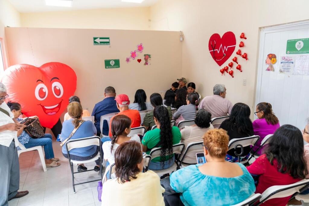 Realizan jornada gratuita de electrocardiogramas en la Clínica de la Mujer