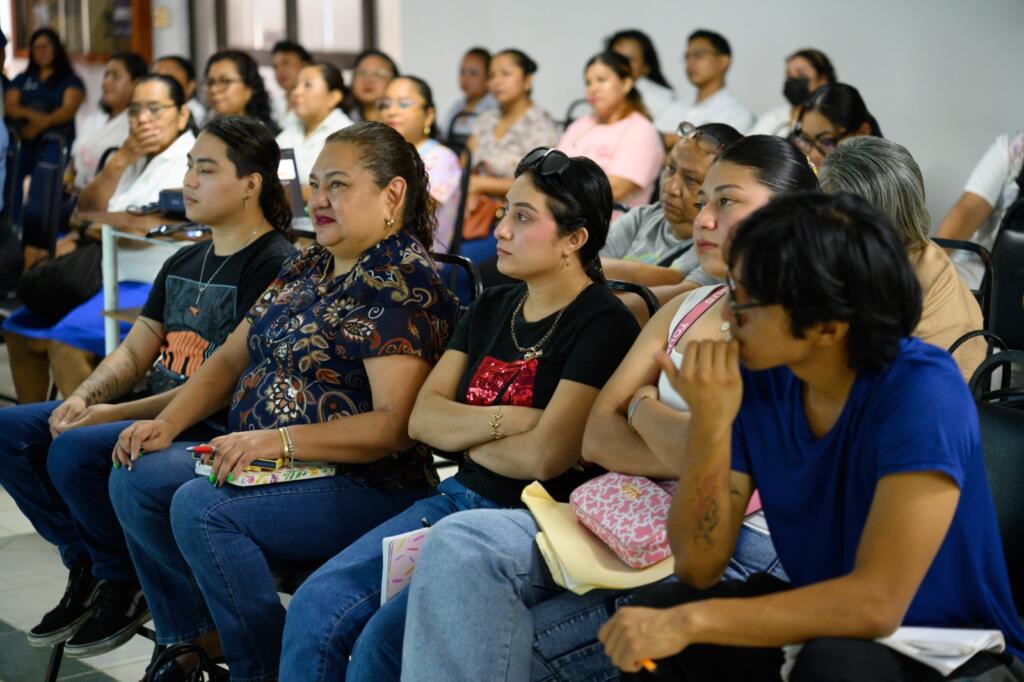 Capacitan a 95 prestadores de servicios turísticos para fortalecer la seguridad sanitaria en Coatzacoalcos